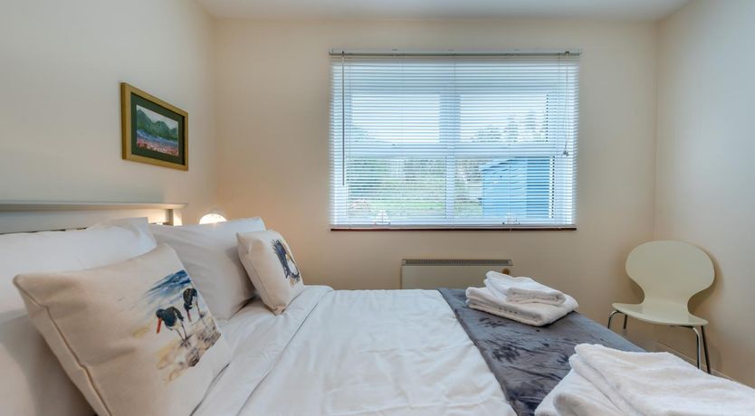 Photo of 3 Bed in Broad Haven