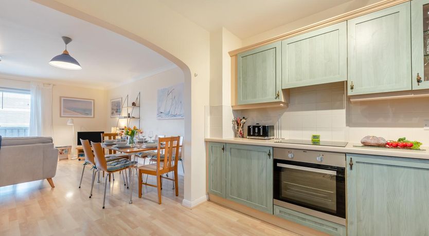 Photo of 3 Bed in Broad Haven