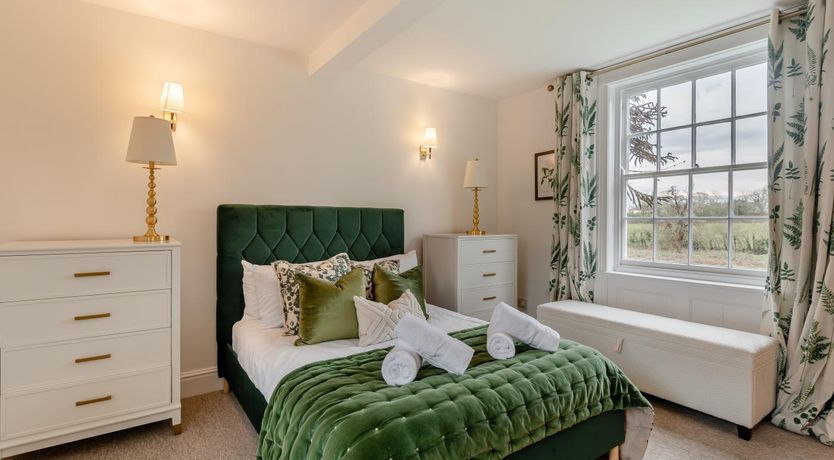Photo of 4 Bed in Southwell