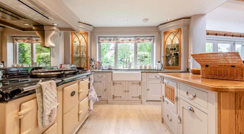 Photo of 4 Bed in Wareham