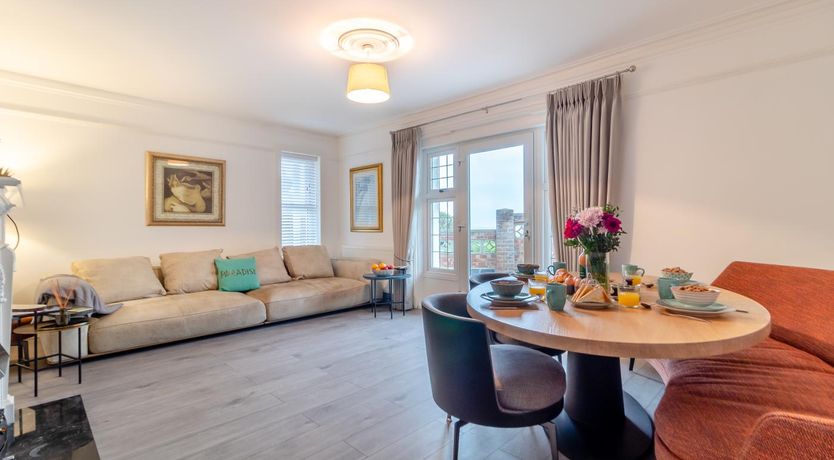 Photo of 2 Bed in Felixstowe