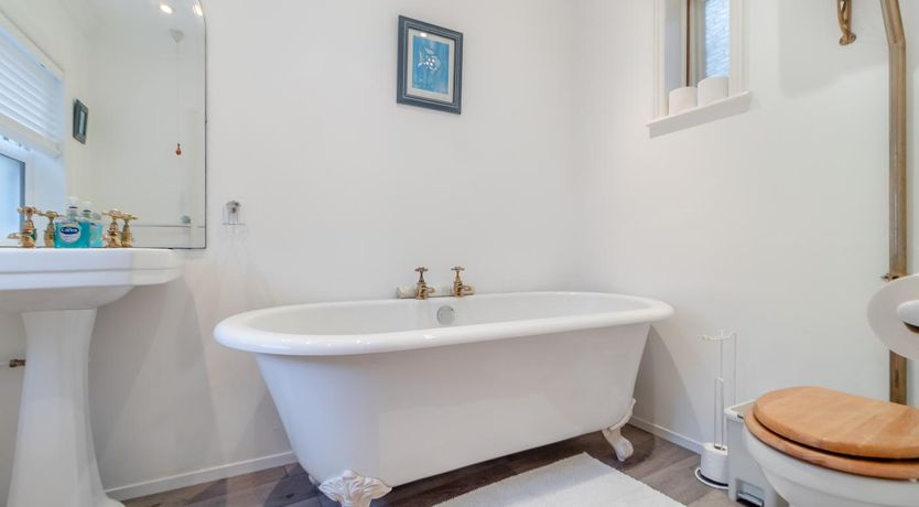 Photo of 2 Bed in Felixstowe