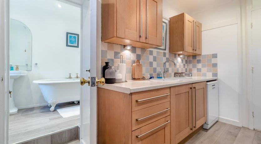 Photo of 2 Bed in Felixstowe