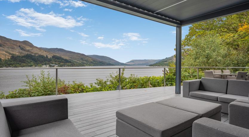 Photo of 5 Bed in St. Fillans