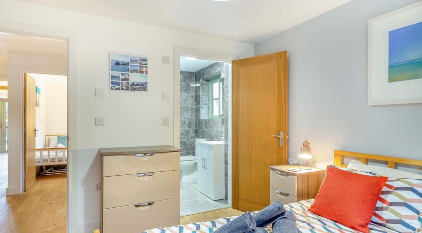 Photo of 3 Bed in Winnards Perch