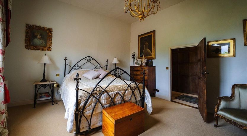 Photo of 5 Bed in Debenham