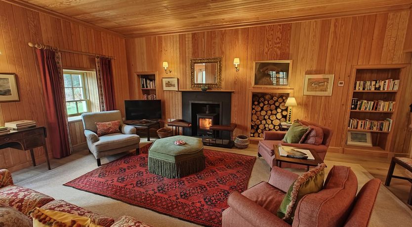 Photo of 4 Bed in Fasnacloich