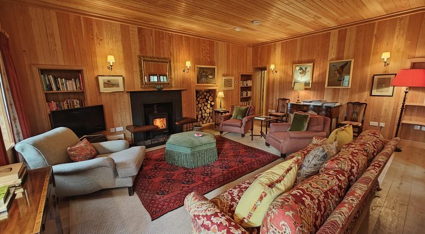 Photo of 4 Bed in Fasnacloich