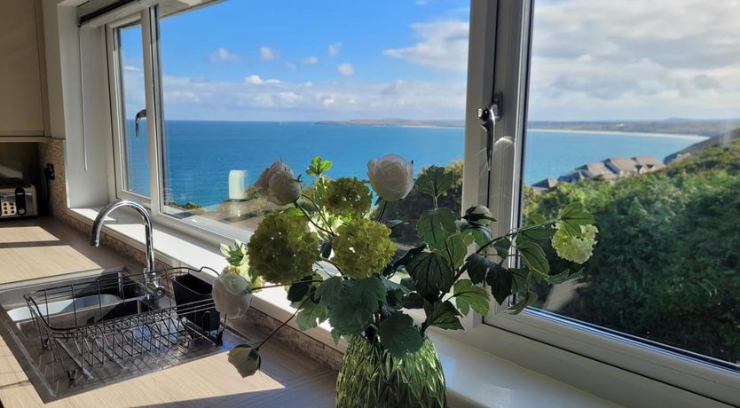 Photo of 4 Bed in Carbis Bay