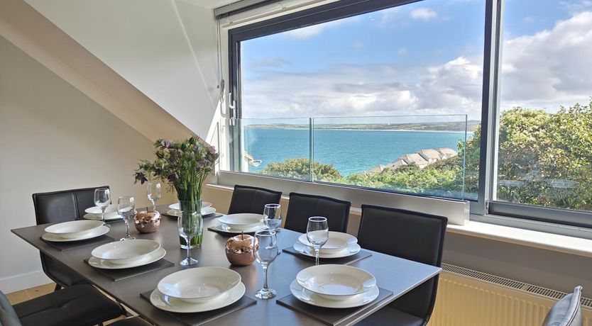 Photo of 4 Bed in Carbis Bay