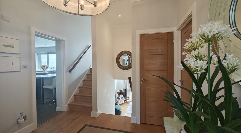 Photo of 4 Bed in Carbis Bay