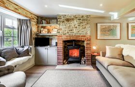 Photo of 2-bed-in-burton-bradstock