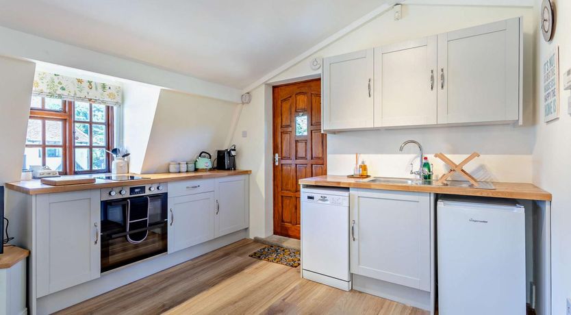 Photo of 1 Bed in Hundon