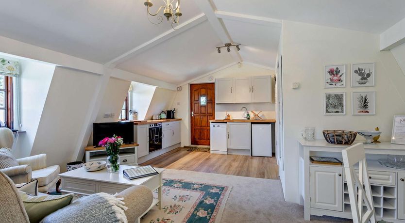 Photo of 1 Bed in Hundon