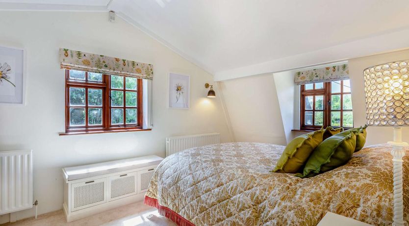 Photo of 1 Bed in Hundon