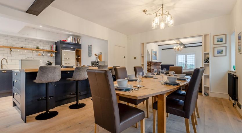 Photo of 4 Bed in West Lulworth