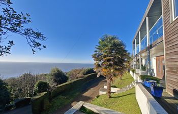 4 Bed in Ventnor Holiday Home