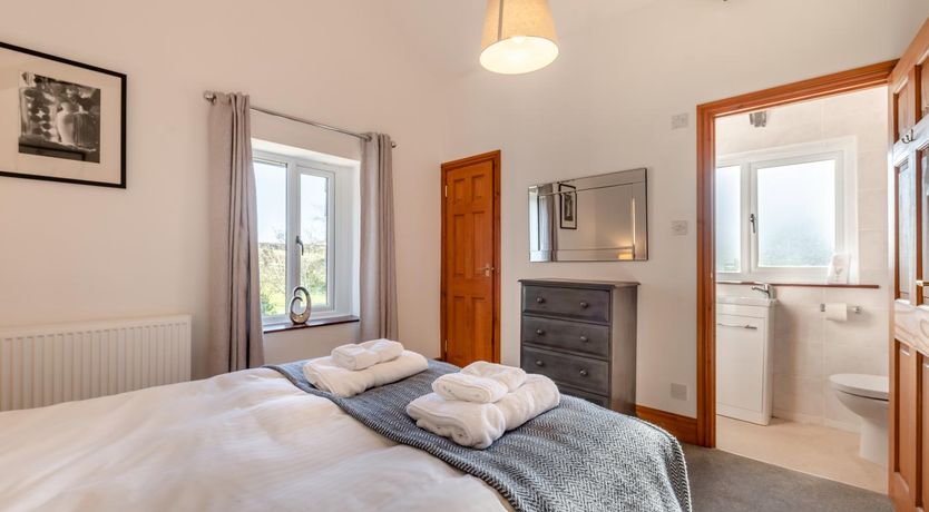 Photo of 3 Bed in East Allington
