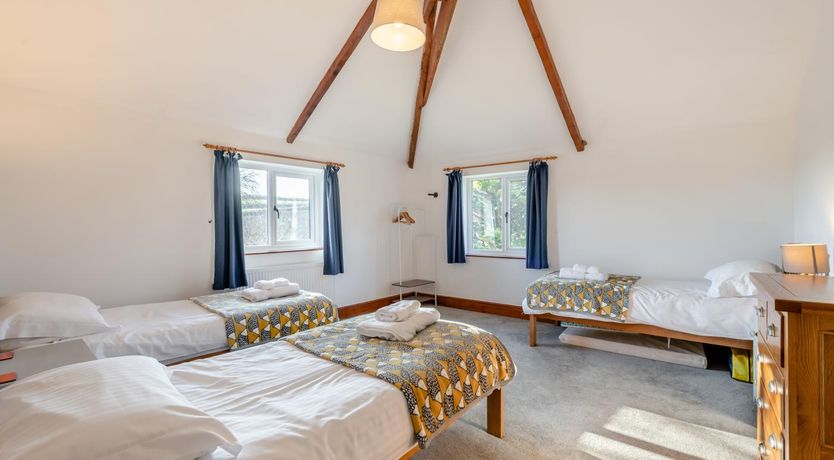 Photo of 3 Bed in East Allington