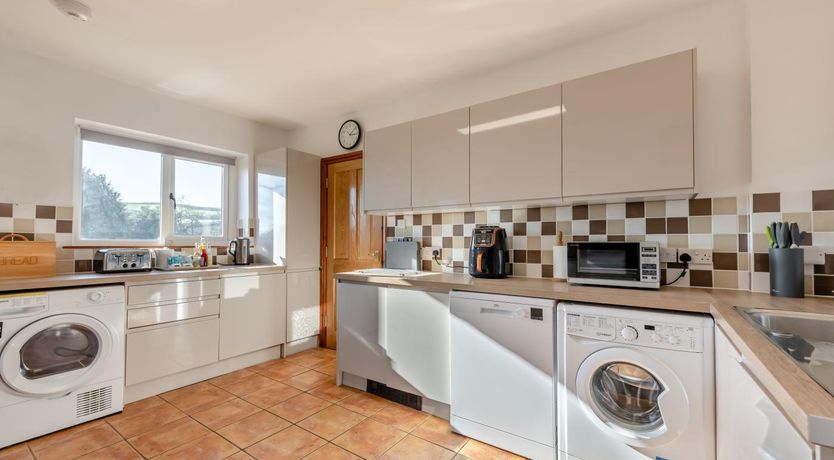 Photo of 3 Bed in East Allington