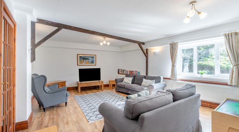 Photo of 4 Bed in East Allington