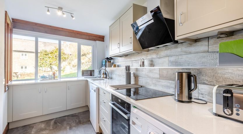 Photo of 4 Bed in East Allington