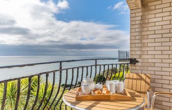 2 Bed in Ventnor Holiday Home