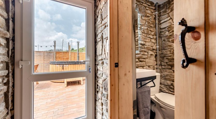 Photo of 3 Bed in Port Talbot