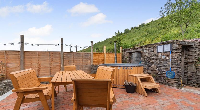 Photo of 3 Bed in Port Talbot