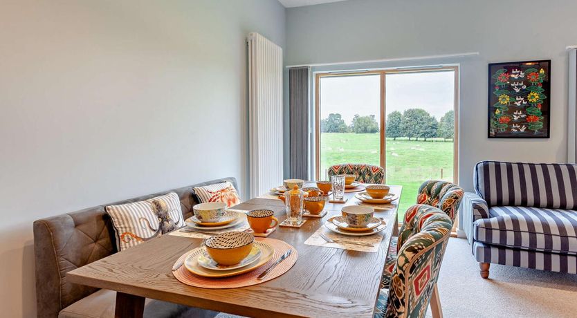 Photo of 3 Bed in Chapmanslade