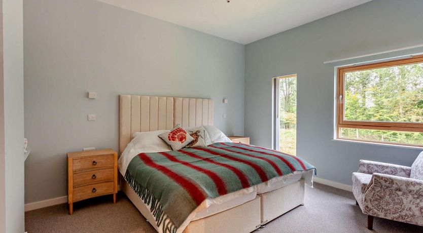 Photo of 3 Bed in Chapmanslade