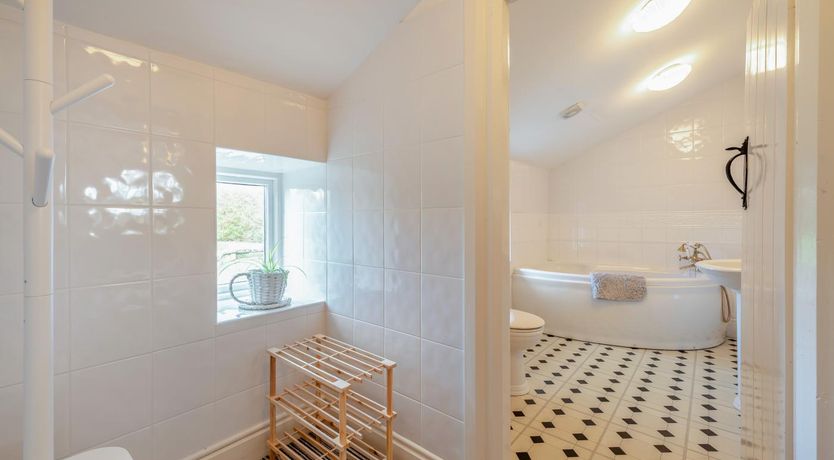 Photo of 2 Bed in Cresswell