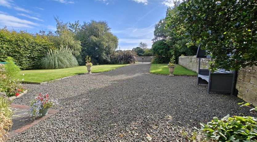 Photo of 2 Bed in Cresswell
