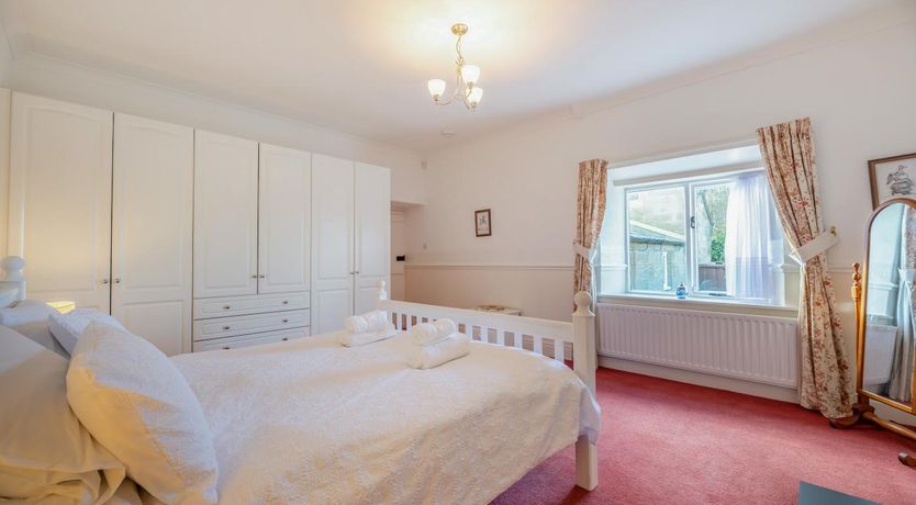 Photo of 2 Bed in Cresswell