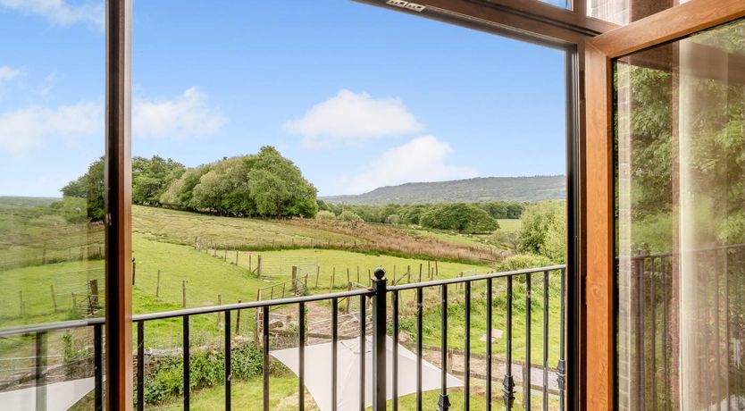 Photo of 3 Bed in Pontardawe