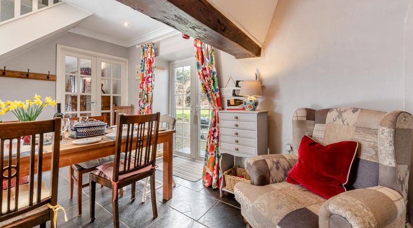 Photo of 4 Bed in Talgarreg