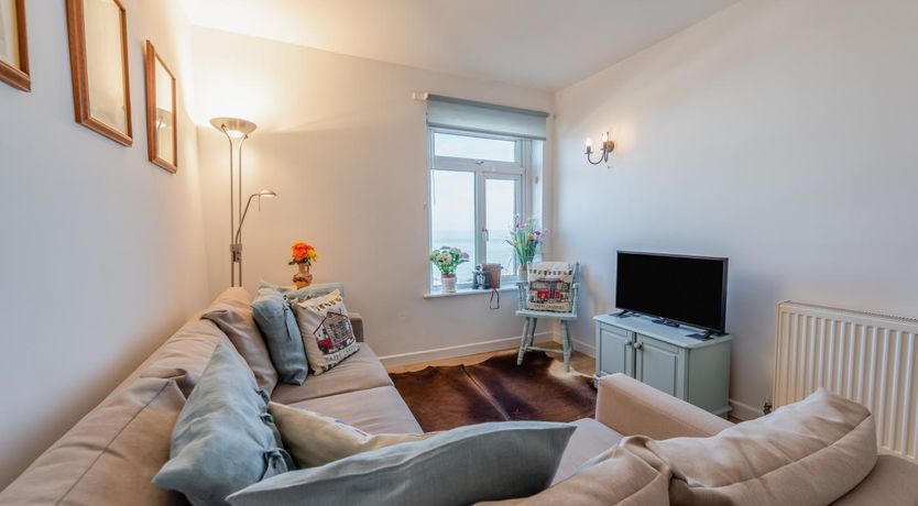 Photo of 2 Bed in Ilfracombe