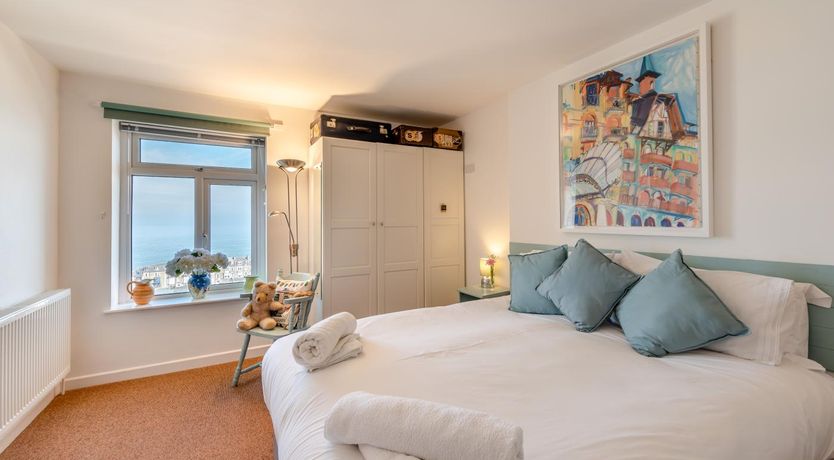 Photo of 2 Bed in Ilfracombe