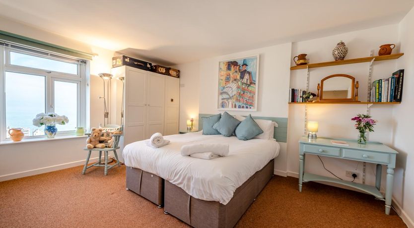 Photo of 2 Bed in Ilfracombe
