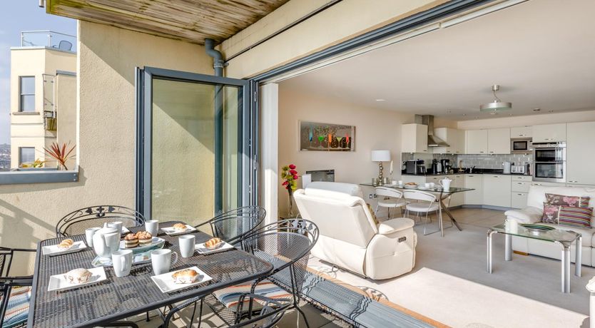 Photo of 3 Bed in Torquay