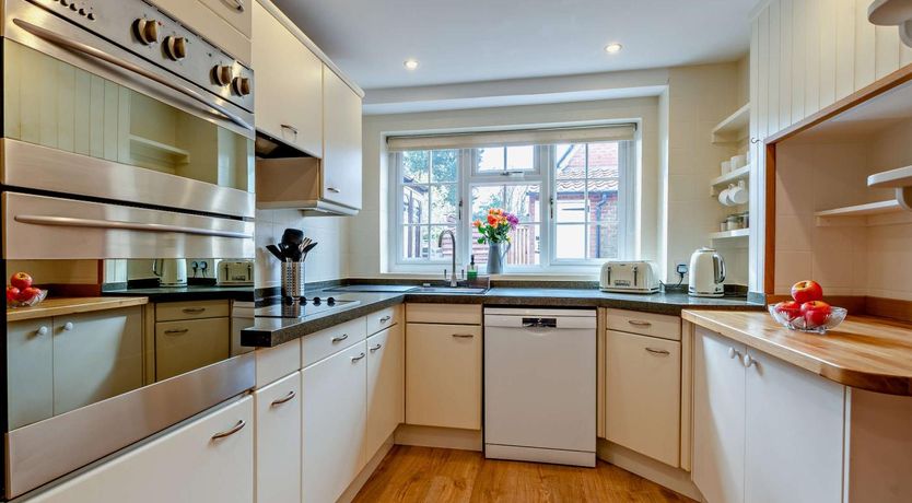 Photo of 4 Bed in Wellow