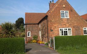 Photo of 4 Bed in Wellow