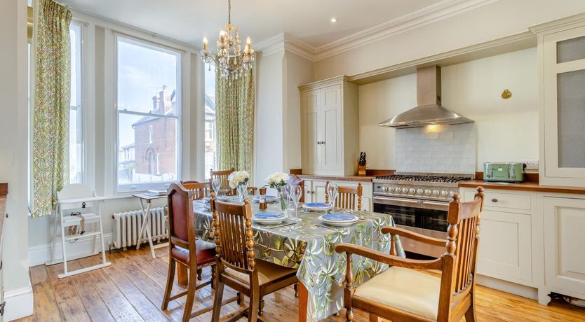 Photo of 4 Bed in Harwich