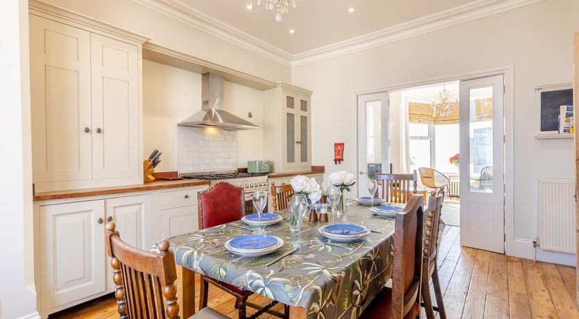 Photo of 4 Bed in Harwich