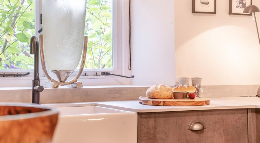 Photo of 1 Bed in Nant-y-derry