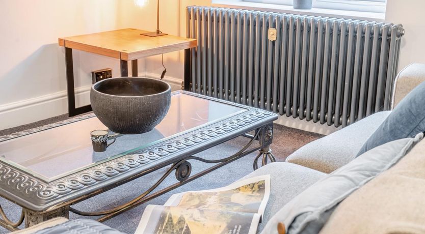 Photo of 1 Bed in Nant-y-derry