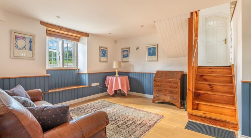 Photo of 3 Bed in Beaminster