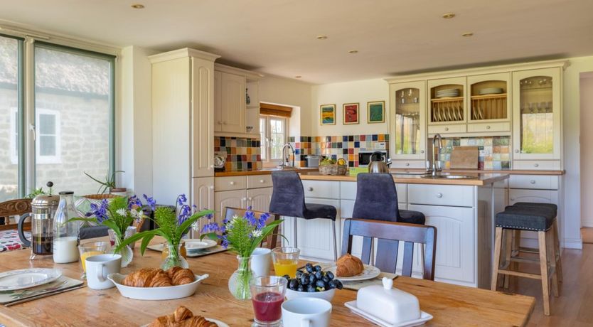 Photo of 3 Bed in Beaminster