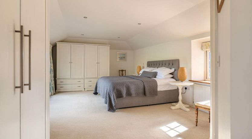 Photo of 3 Bed in Beaminster