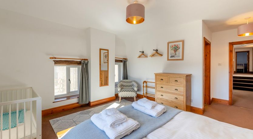 Photo of 4 Bed in East Allington